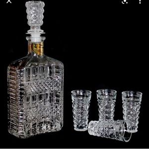 Vintage Rossini Decanter with Stopper 4 Shot Glasses Italy Diamond Press